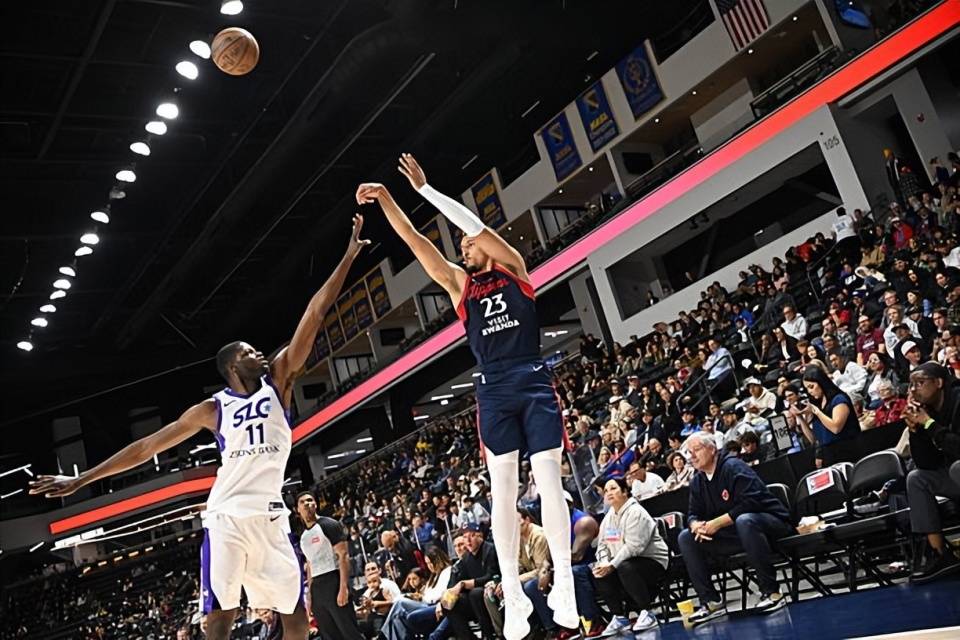 天行官方入口 -洛杉矶快船发布备战花絮，加时末段复出首秀，CBA季后赛任务艰巨，赛季目标并未改变(洛杉矶快船吧)