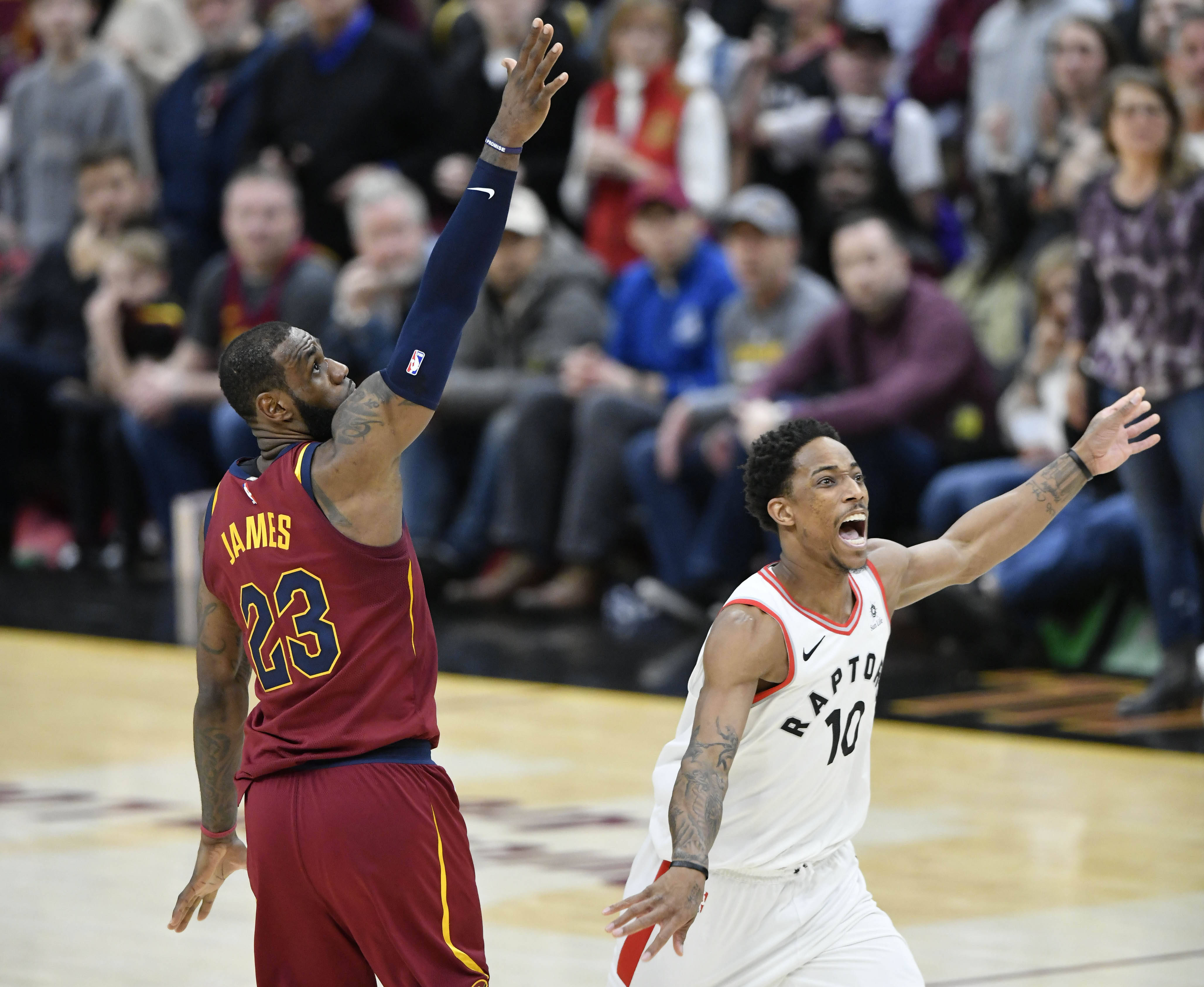 天行官方入口 -关于今晚广厦男篮外线爆发:NBA常规赛节点到来,更衣室稳定,医务组通报恢复的信息